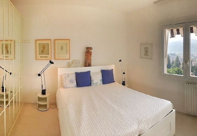 Ferienwohnung in Luino - Cordelia 6 with lake view, balcony and pool Ferienwohnung in Luino - Cordelia 6 with lake view, balcony and pool