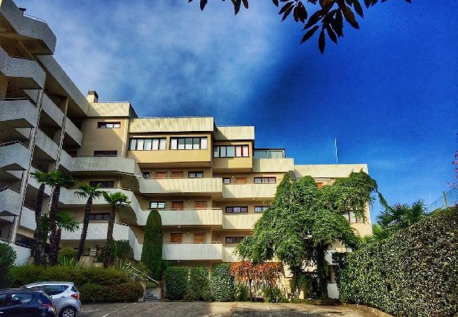 Ferienwohnung in Luino - Cordelia 6 with lake view, balcony and pool Ferienwohnung in Luino - Cordelia 6 with lake view, balcony and pool