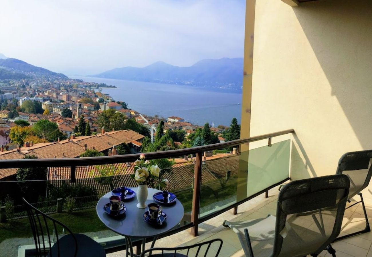 Ferienwohnung in Luino - Cordelia 6 with lake view, balcony and pool