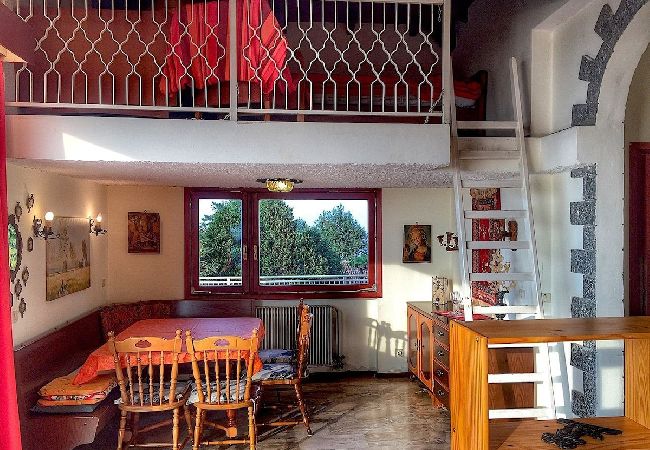 Ferienwohnung in Brezzo di Bedero - Amarys 1 with amazing lake view and pool Ferienwohnung in Brezzo di Bedero - Amarys 1 with amazing lake view and pool