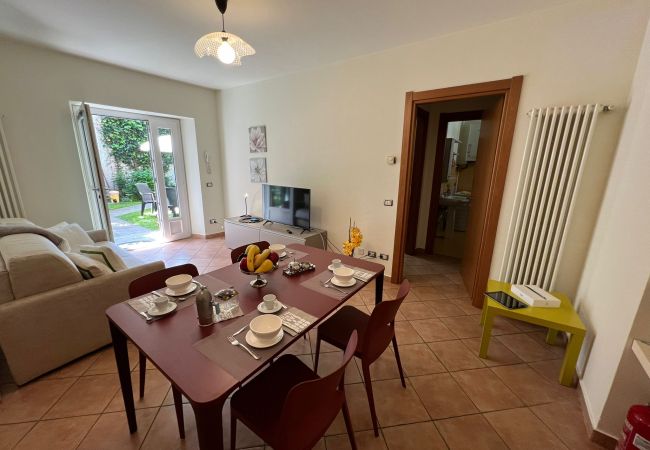 Ferienwohnung in Verbania - Arancio Apartment in the centre of Verbania Intra Ferienwohnung in Verbania - Arancio Apartment in the centre of Verbania Intra