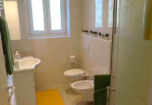 Ferienwohnung in Stresa - Asia apartment in Stresa with wonderful lake view Ferienwohnung in Stresa - Asia apartment in Stresa with wonderful lake view