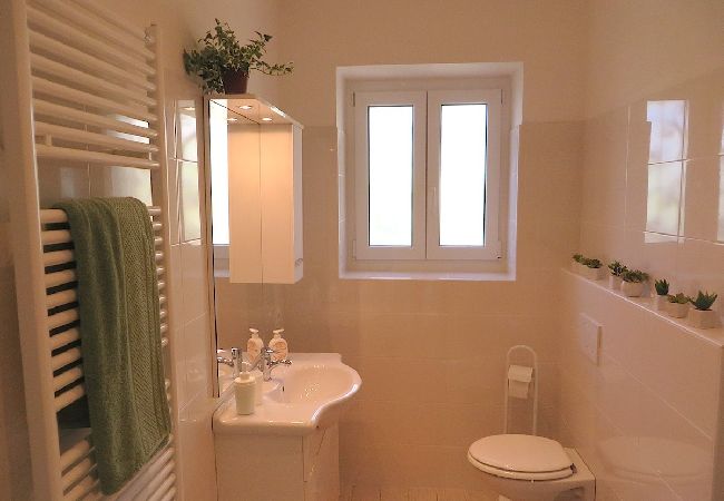 Ferienwohnung in Stresa - Asia apartment in Stresa with wonderful lake view Ferienwohnung in Stresa - Asia apartment in Stresa with wonderful lake view