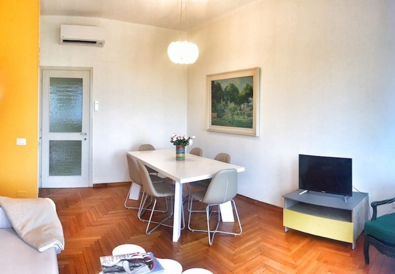 Ferienwohnung in Stresa - Bella apartment in the center of Stresa