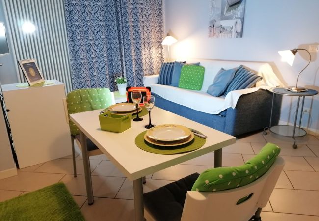 Ferienwohnung in Stresa - Brezza di Lago apt. in Stresa with balcony Ferienwohnung in Stresa - Brezza di Lago apt. in Stresa with balcony