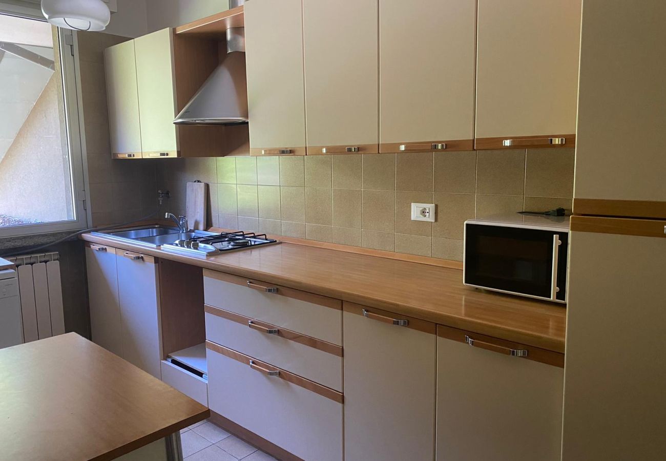 Ferienwohnung in Ghiffa - Selva 1 lake view apartment in Ghiffa with pool