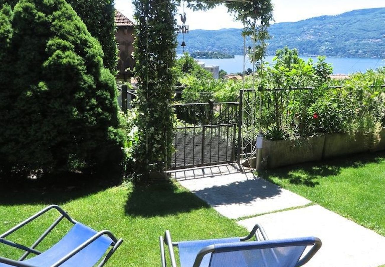 Ferienwohnung in Verbania - Margo 1 apartment in Verbania with lake view