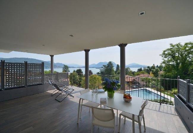 Ferienwohnung in Baveno - The View - Sun: design apt. with terrace Ferienwohnung in Baveno - The View - Sun: design apt. with terrace