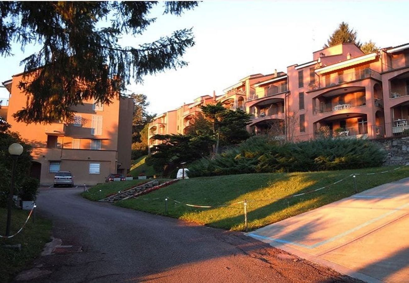 Ferienwohnung in Oggebbio - Lavinia apartment in Oggebbio with lake view