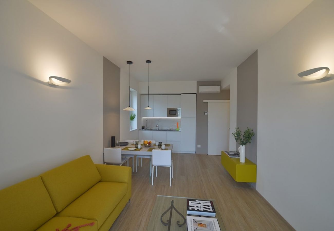 Ferienwohnung in Baveno - The View-Rainbow:design lake view apartment