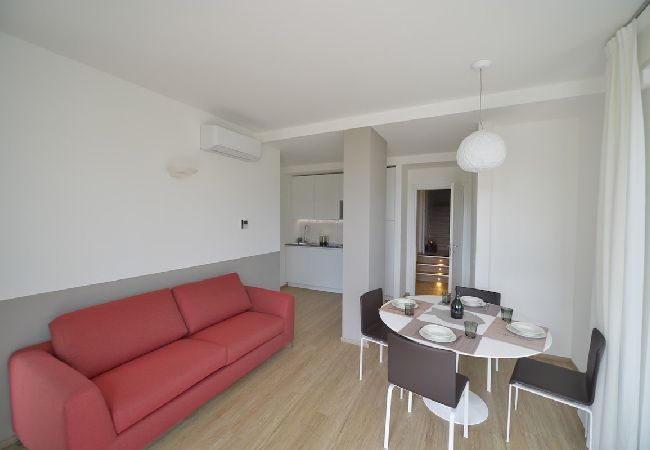 Ferienwohnung in Baveno - The View-Garden: design lake view apt. with porch Ferienwohnung in Baveno - The View-Garden: design lake view apt. with porch