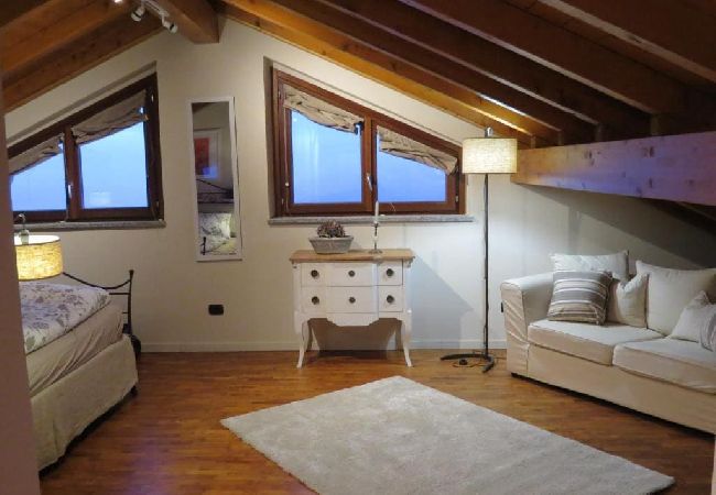 Ferienwohnung in Magognino - Penthouse San Rocco luxury lake view apartment Ferienwohnung in Magognino - Penthouse San Rocco luxury lake view apartment