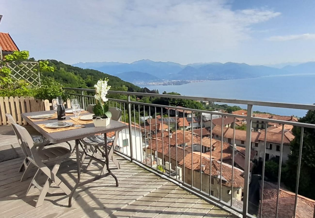 Ferienwohnung in Magognino - Penthouse San Rocco luxury lake view apartment