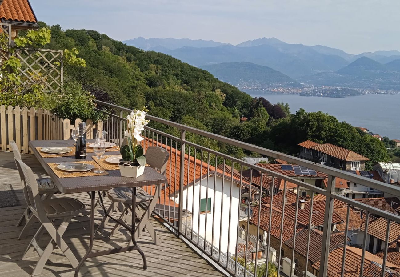 Ferienwohnung in Magognino - Penthouse San Rocco luxury lake view apartment