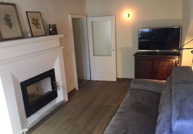 Ferienhaus in Cannero Riviera - Casa al Vecchio Porto overlooking the ancient port Ferienhaus in Cannero Riviera - Casa al Vecchio Porto overlooking the ancient port