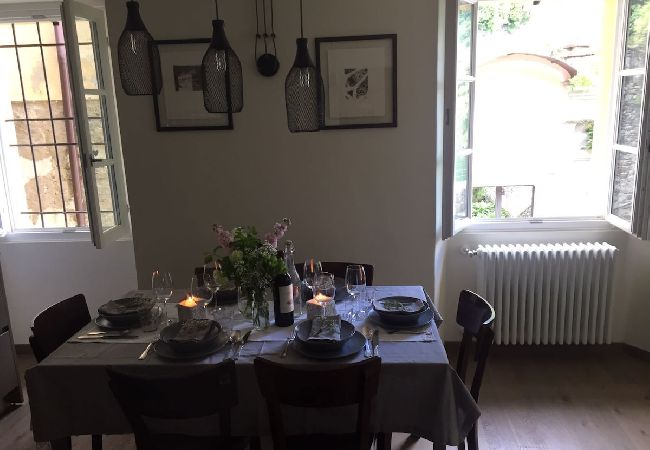 Ferienhaus in Cannero Riviera - Casa al Vecchio Porto overlooking the ancient port Ferienhaus in Cannero Riviera - Casa al Vecchio Porto overlooking the ancient port