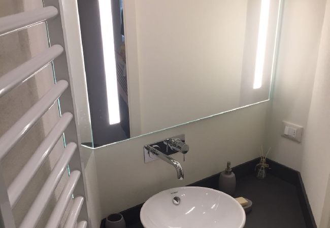 Ferienhaus in Cannero Riviera - Casa al Vecchio Porto overlooking the ancient port Ferienhaus in Cannero Riviera - Casa al Vecchio Porto overlooking the ancient port