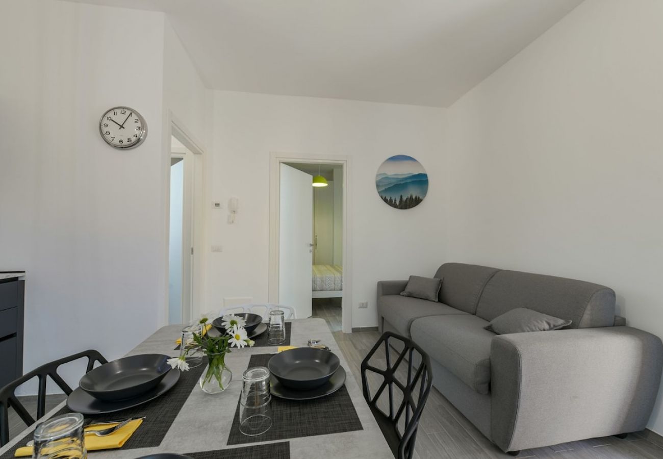 Ferienwohnung in Baveno - Sunflower Apartment 2 with balcony in Baveno