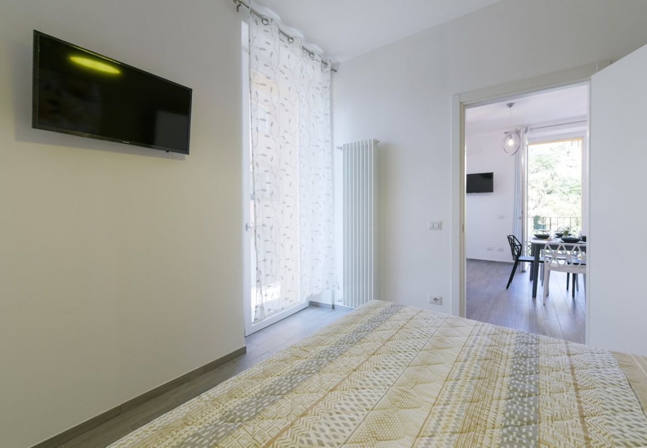 Ferienwohnung in Baveno - Sunflower Apartment 2 with balcony in Baveno