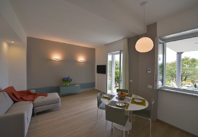 Ferienwohnung in Baveno - The View-Earth: design apt. with lake view Ferienwohnung in Baveno - The View-Earth: design apt. with lake view