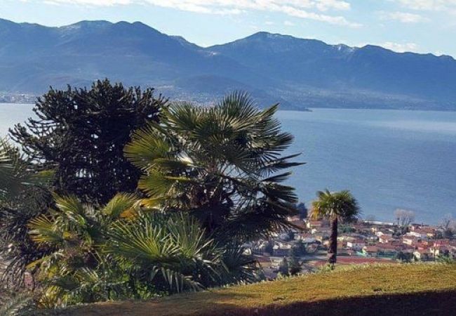 Ferienwohnung in Maccagno con Pino e Veddasca - Pandora 1 lake view apt. in residence with pool Ferienwohnung in Maccagno con Pino e Veddasca - Pandora 1 lake view apt. in residence with pool