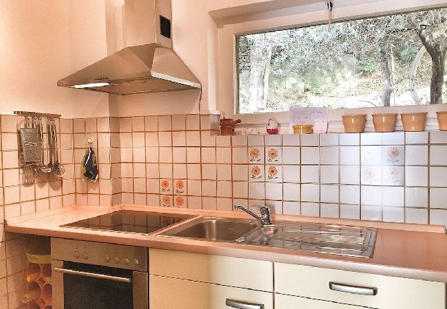 Ferienwohnung in Maccagno con Pino e Veddasca - Pandora 1 lake view apt. in residence with pool Ferienwohnung in Maccagno con Pino e Veddasca - Pandora 1 lake view apt. in residence with pool