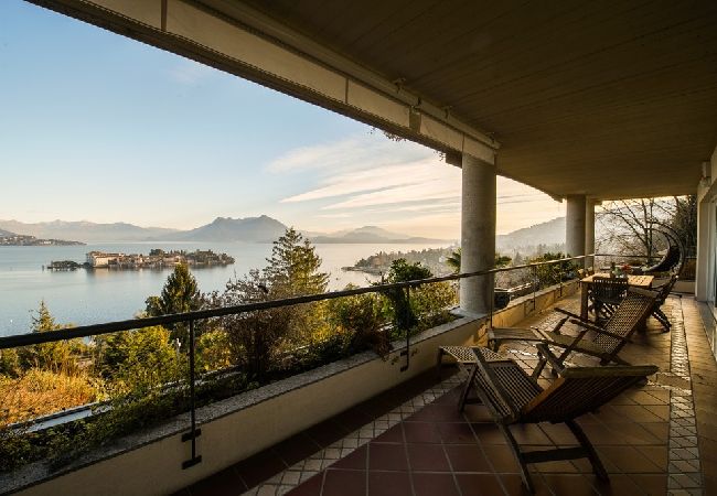 Ferienwohnung in Stresa - Sana Luxury apartment in Stresa with lake view Ferienwohnung in Stresa - Sana Luxury apartment in Stresa with lake view