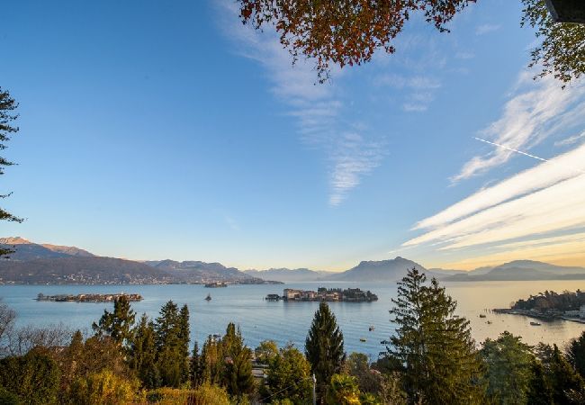 Ferienwohnung in Stresa - Sana Luxury apartment in Stresa with lake view Ferienwohnung in Stresa - Sana Luxury apartment in Stresa with lake view