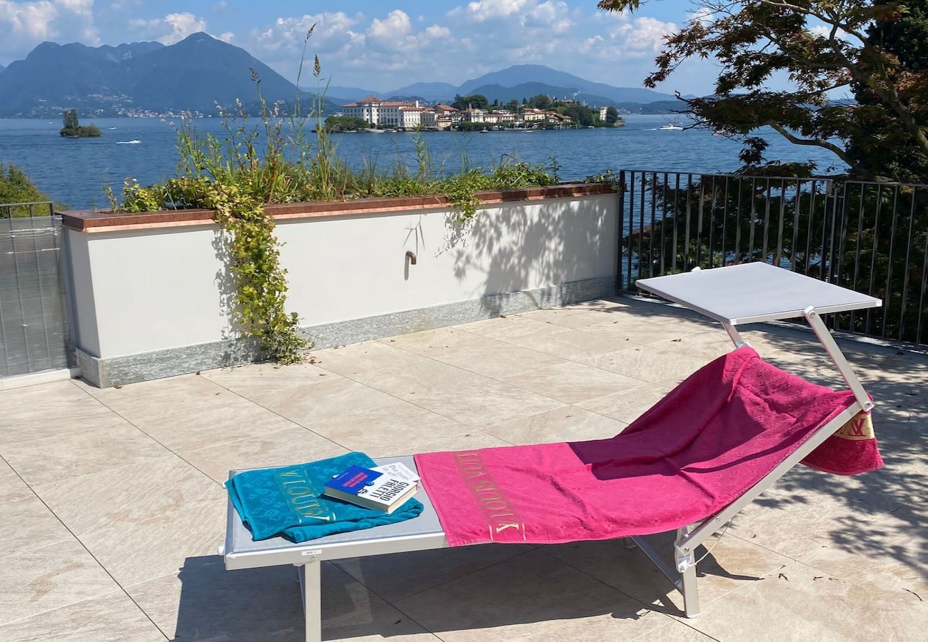 Ferienwohnung in Baveno - Amadeus apartment with lake view in Baveno