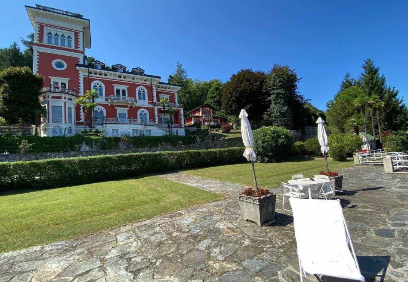 Ferienwohnung in Stresa - Liberty apartment  with beach