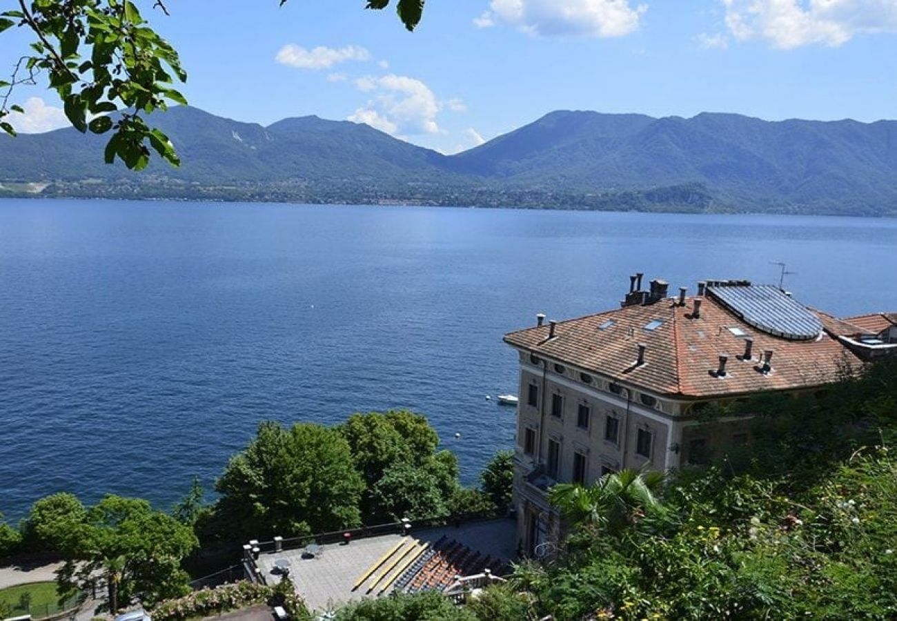 Ferienwohnung in Oggebbio - Elizaveta apartment with lake view and terrace