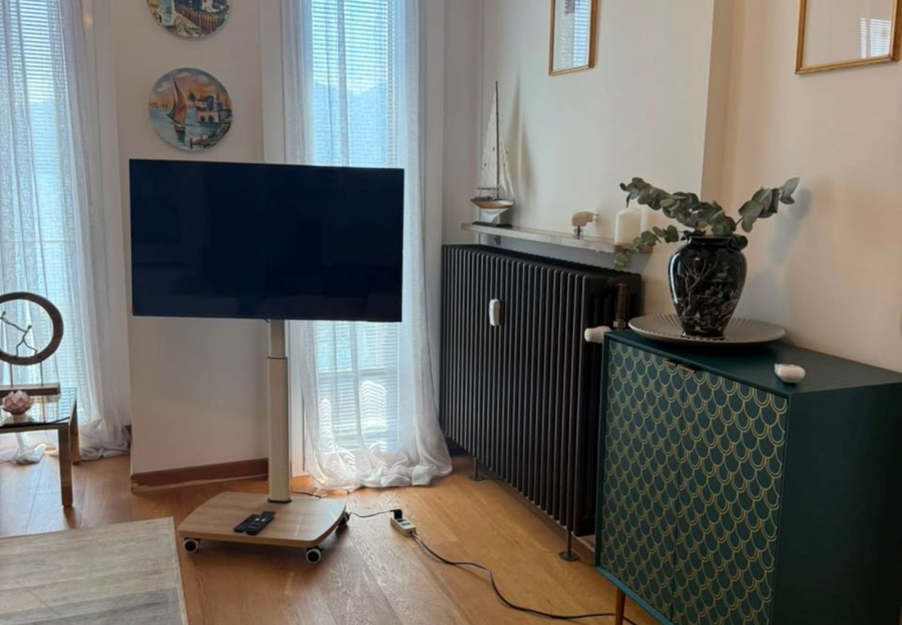 Ferienwohnung in Oggebbio - Elizaveta apartment with lake view and terrace