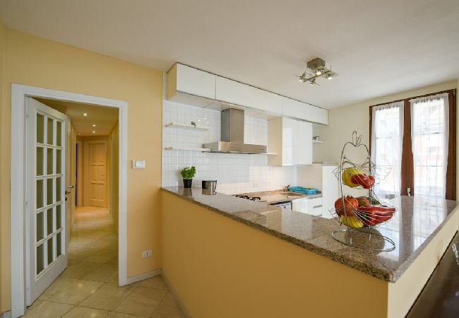 Ferienwohnung in Verbania - Giulia apartment with lake view in Verbania Ferienwohnung in Verbania - Giulia apartment with lake view in Verbania