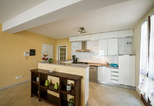 Ferienwohnung in Verbania - Giulia apartment with lake view in Verbania Ferienwohnung in Verbania - Giulia apartment with lake view in Verbania