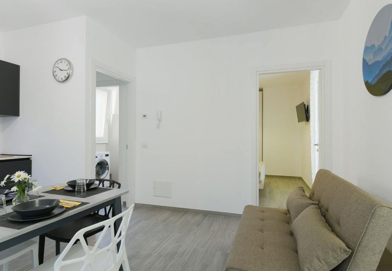 Ferienwohnung in Baveno - Sunflower apartment 1 with terrace in Baveno