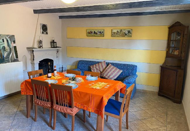 Ferienwohnung in Cannobio - Marlene apartment with balcony in the center fo Ca Ferienwohnung in Cannobio - Marlene apartment with balcony in the center fo Ca