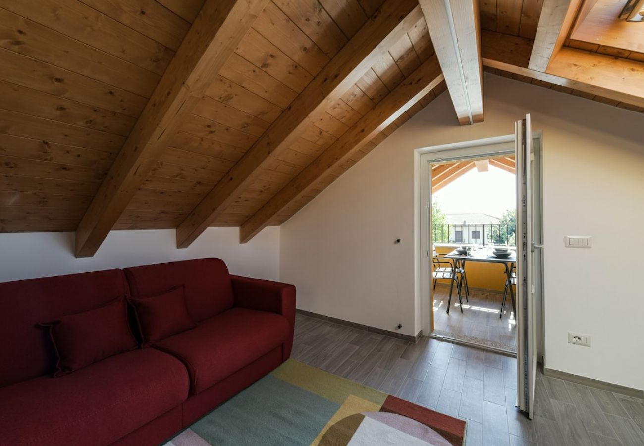 Ferienwohnung in Baveno - Sunflower Apartment 3 with covered terrace