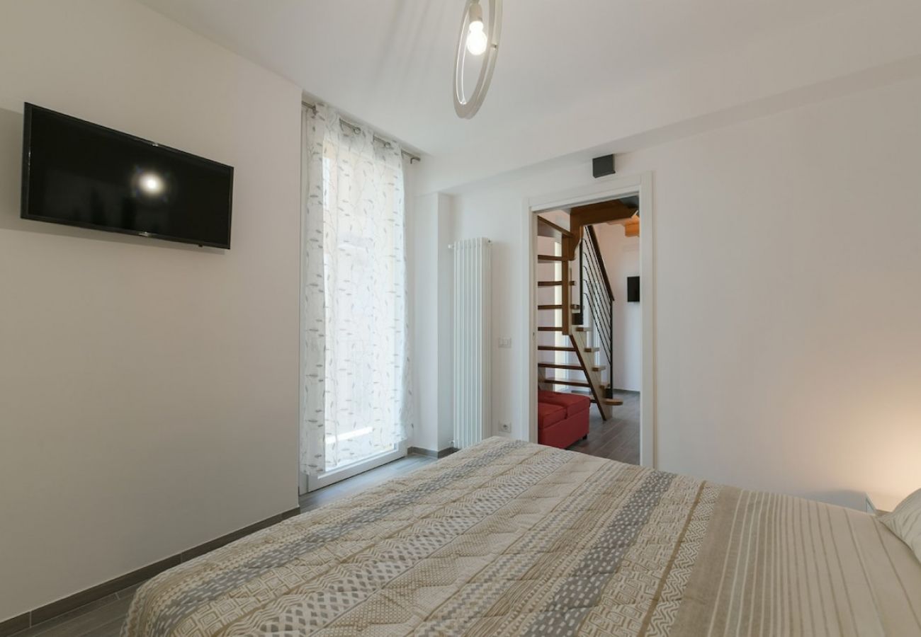 Ferienwohnung in Baveno - Sunflower Apartment 3 with covered terrace