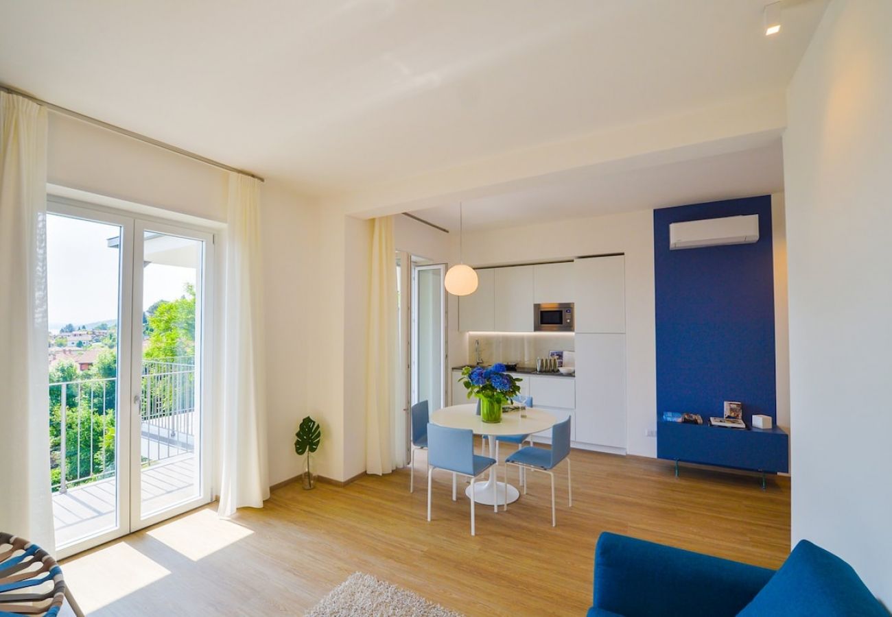 Ferienwohnung in Baveno - The View-Sky: design apt. with terrace lake view