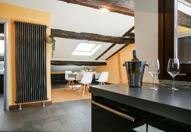 Ferienwohnung in Verbania - La Finestra sul lago luxurious apartment furnished Ferienwohnung in Verbania - La Finestra sul lago luxurious apartment furnished