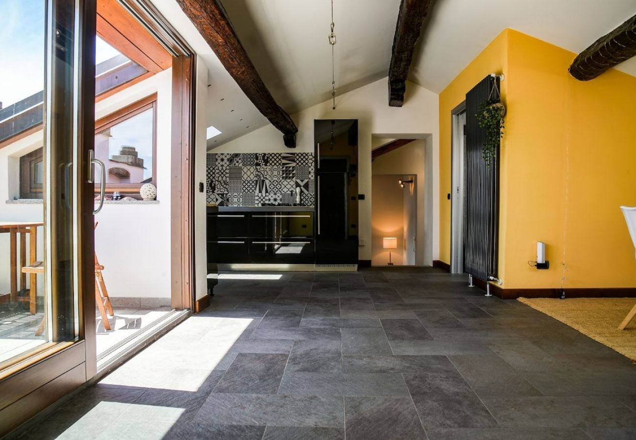 Ferienwohnung in Verbania - La Finestra sul lago luxurious apartment furnished