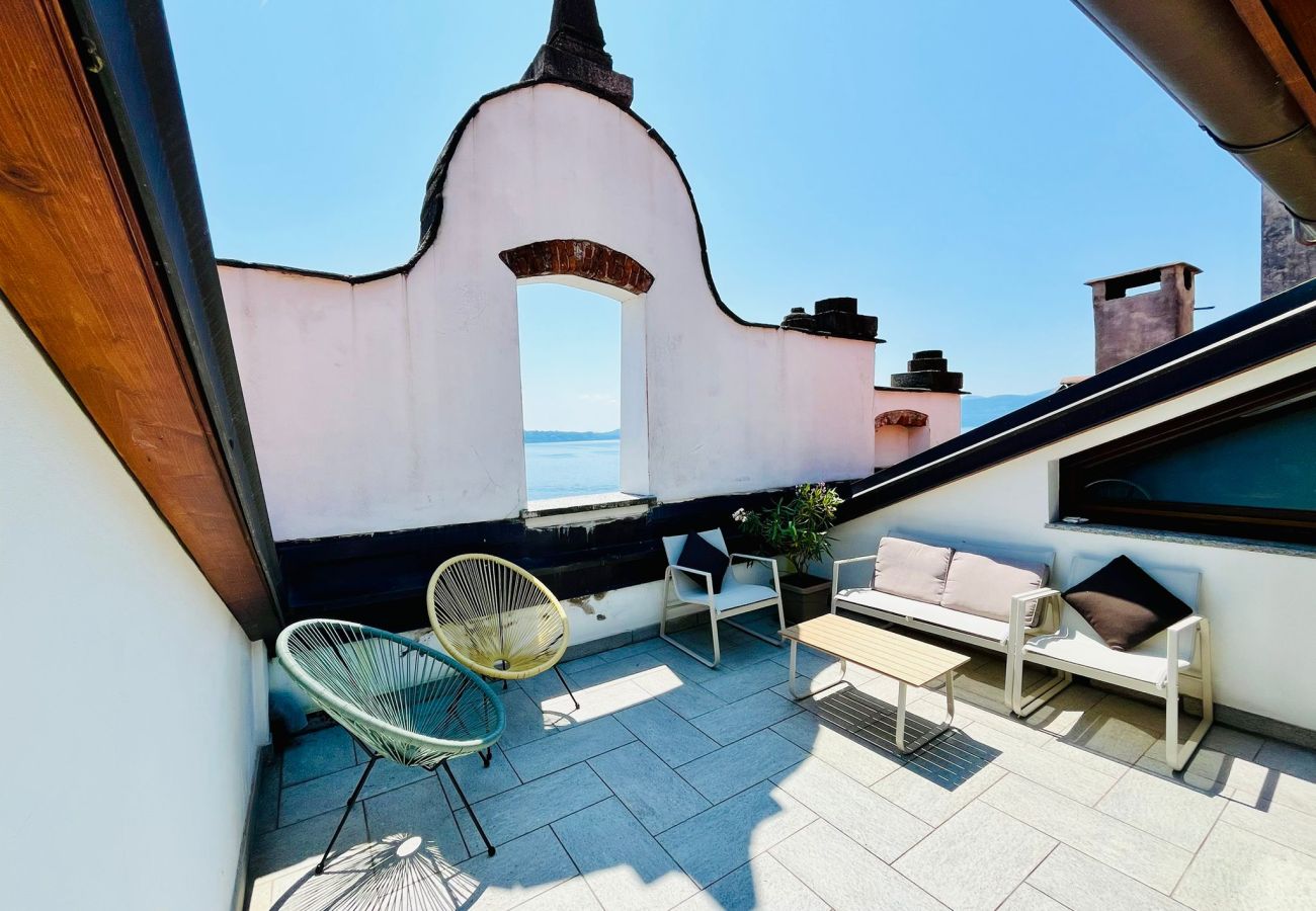 Ferienwohnung in Verbania - La Finestra sul lago luxurious apartment furnished