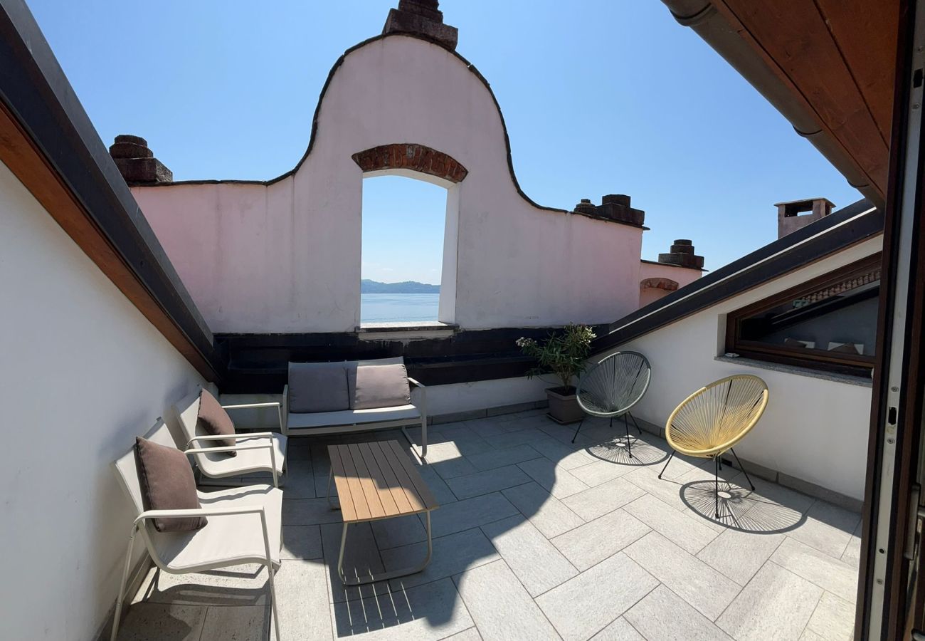 Ferienwohnung in Verbania - La Finestra sul lago luxurious apartment furnished