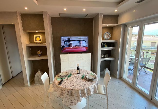 Ferienwohnung in Verbania - Romantica Suite modern apartment in Verbania Intra Ferienwohnung in Verbania - Romantica Suite modern apartment in Verbania Intra