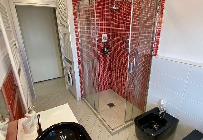 Ferienwohnung in Verbania - Romantica Suite modern apartment in Verbania Intra Ferienwohnung in Verbania - Romantica Suite modern apartment in Verbania Intra