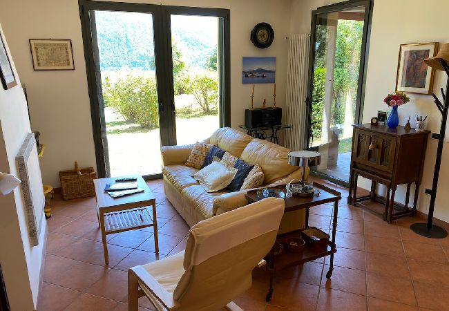 Ferienwohnung in Ghiffa - St  Maurice smile lake view apartment with pool Ferienwohnung in Ghiffa - St  Maurice smile lake view apartment with pool