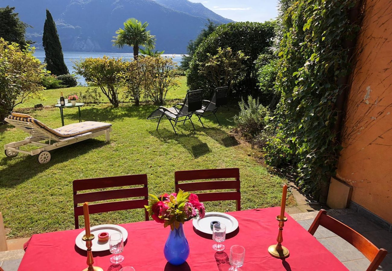 Ferienwohnung in Ghiffa - St  Maurice smile lake view apartment with pool