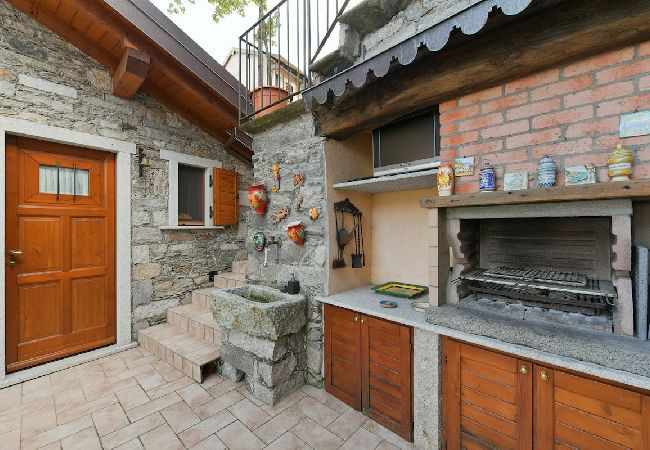 Ferienhaus in Baveno - Lulù stone house with view of the lake Ferienhaus in Baveno - Lulù stone house with view of the lake