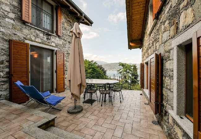 Ferienhaus in Baveno - Lulù stone house with view of the lake Ferienhaus in Baveno - Lulù stone house with view of the lake