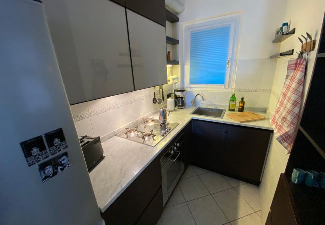 Ferienwohnung in Ghiffa - Doris apartment with lake view in Ghiffa Ferienwohnung in Ghiffa - Doris apartment with lake view in Ghiffa